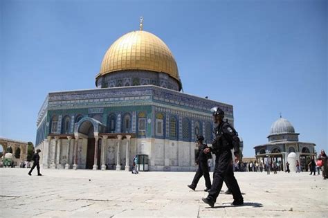 Puluhan Pasukan Israel Serbu Kompleks Masjid Al Aqsa