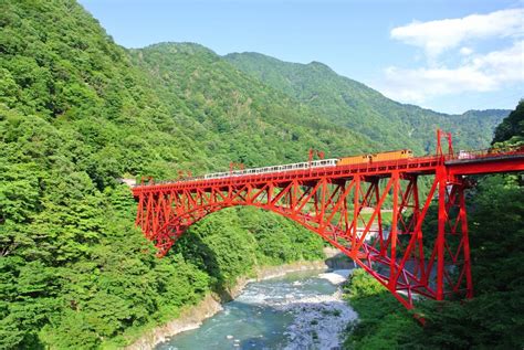 ～トロッコ電車でしか行けない秘境～ 黒部峡谷を満喫しよう！ 特集 【公式】富山県の観光旅行サイト「とやま観光ナビ」