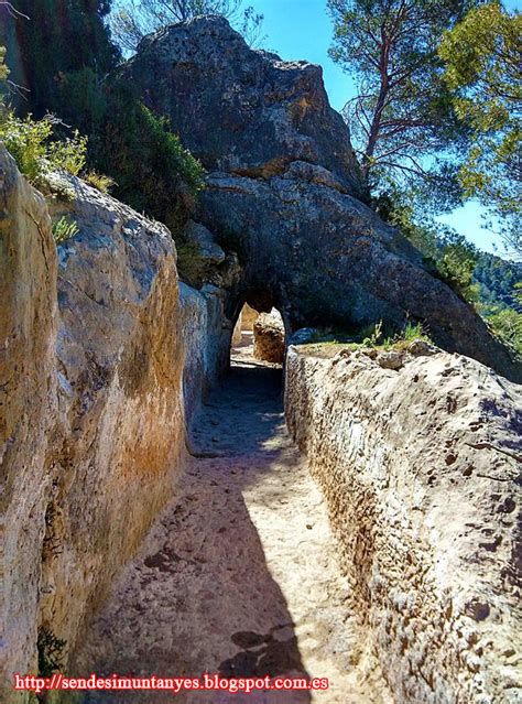 Calles Túneles Peña Cortada Acueducto Romano Chelva Ruta del Agua Río