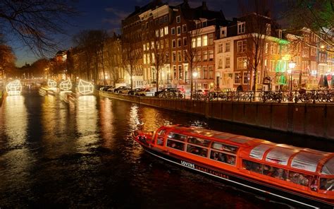 Evening Cruise Amsterdam | Romantic Canal Experience