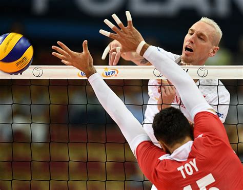 VOLLEY BALL Euro la France enfin lancée