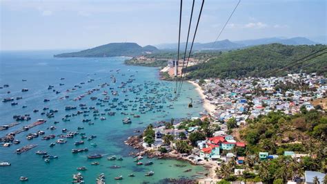 Cheap Flights to Vietnam from $300 - KAYAK