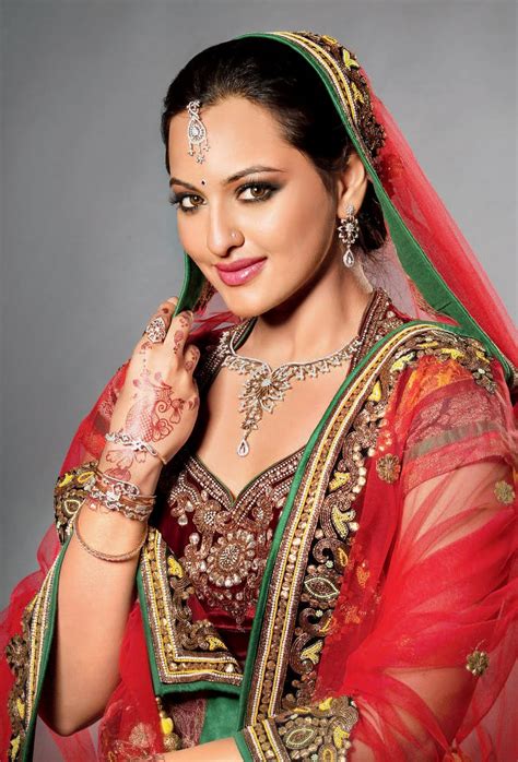 Beautiful Desi Beauty Sonakshi Sinha Pictures | miss mander to you