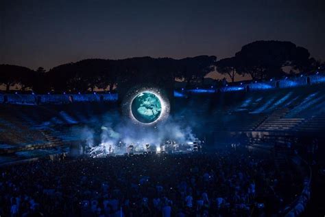 David Gilmour Le Foto Del Concerto A Pompei Foto 1 Di 30