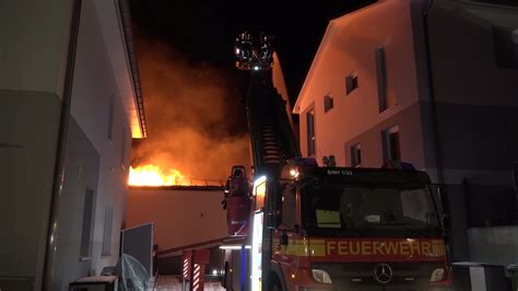 Nonstopnews Wohnhaus Steht Lichterloh In Flammen On Tape