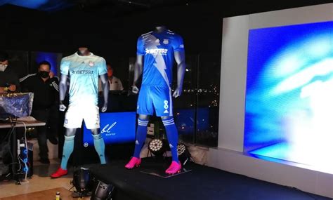 La nueva camiseta de Emelec electrocutó las redes sociales