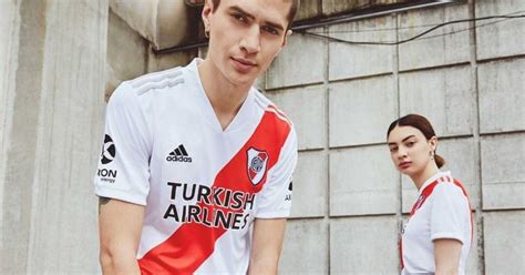 River Presentó Su Nueva Camiseta Y El Diseño Generó Polémica Diario Río Negro