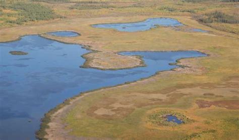 New study sheds light on how much methane is produced from Arctic lakes ...