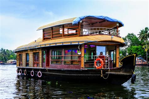 2 Premium Glass Covered Uppedeck Houseboat Alleppey Houseboat Club