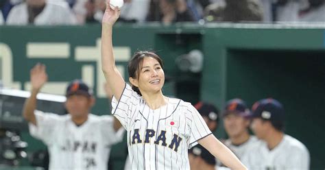 井川遥が始球式でワンバウンド投球「すごい悔しい」 Tbsテレビ系「下剋上球児」に出演中 サンスポ