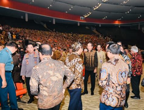 Foto Presiden Jokowi Tekankan Jajarannya Jaga Stabilitas Politik Dan