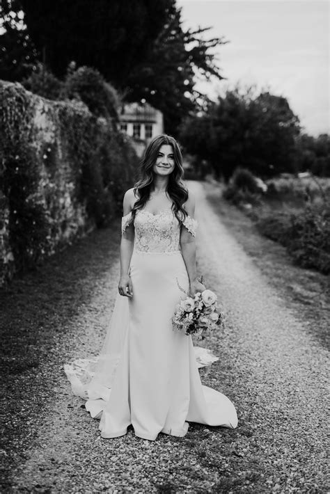 Capturing Love Stories Wedding Photography In Italy