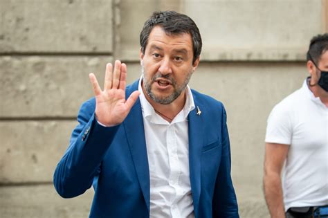 Le cinque proposte della Lega sui vaccini no obbligo vaccinale sì ai