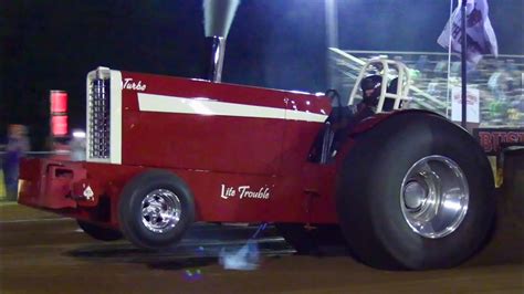 Light Super Stock Tractors Pulling With The Mid South Pullers