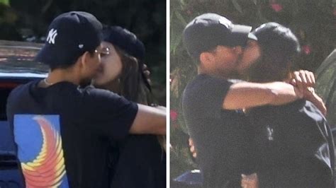 Cole Sprouse Posts Completely Nude Mirror Selfie Flashing His Bare Bum News Au Australia