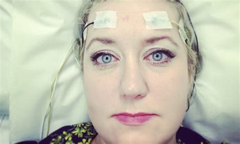 Hot Sexy Dawn Foster Bikini Pics