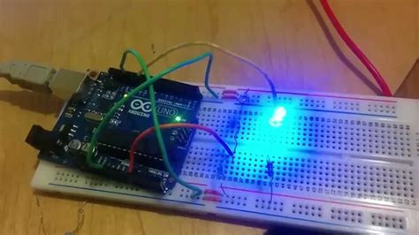 Arduino Uno Led Fade In And Out Youtube