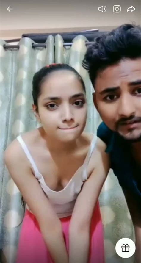 Extremely Cute Latest Trending Couple Premium Show😍😍😍 Live Streams