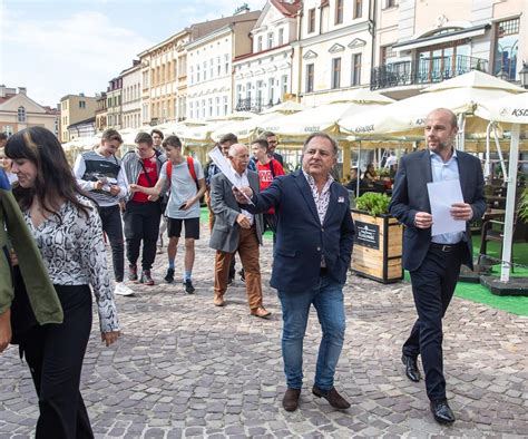 Nie Tylko Robert Mak Owicz Ale I Jan Kuro Przyjad Do Rzeszowa Na