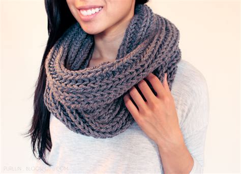 Purllin Textured November Infinity Scarf Free Pattern