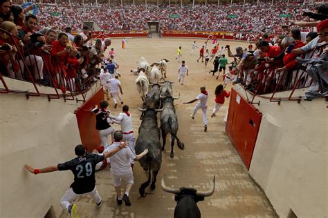 Espa A Deja Las Corridas De Toros Al Margen Del Presupuesto Ap News