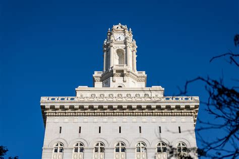 Oakland City Council is returning to in-person meetings