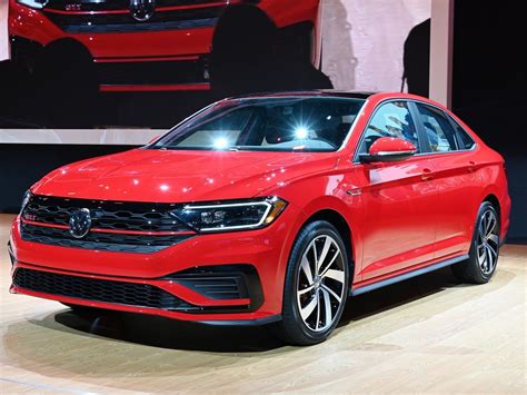 2019 Volkswagen Jetta Gli First Look Kelley Blue Book