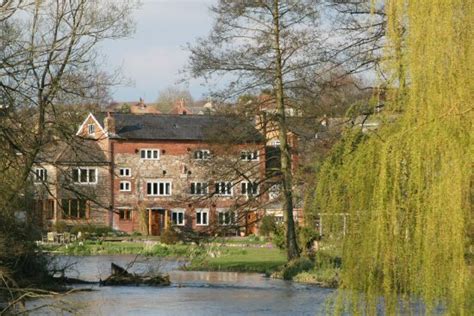 Amesbury, Wiltshire - Beautiful England Photos