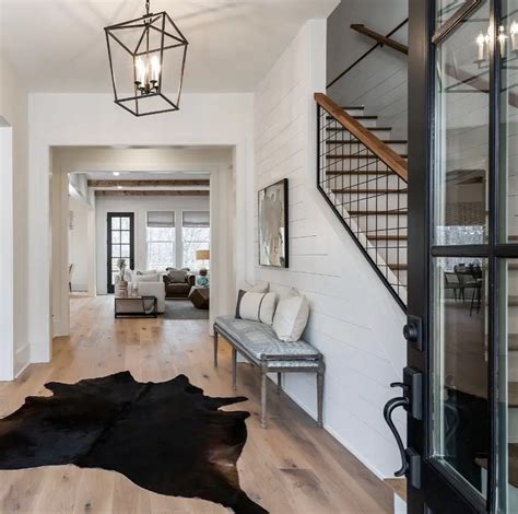 Rustic Meets Chic How To Design A Modern Farmhouse Foyer