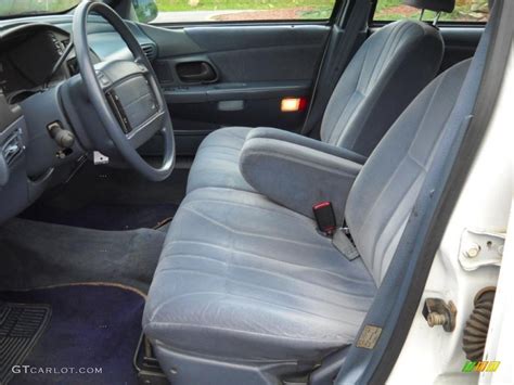 1993 Ford Taurus GL Wagon interior Photo #49305168 | GTCarLot.com