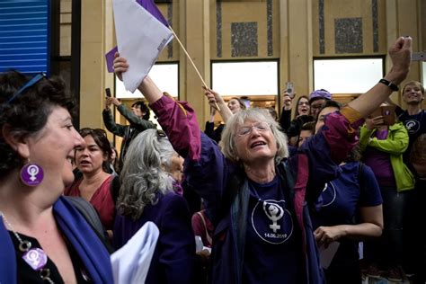 Switzerland Womens Strike ‘inequality Is Non Negotiable Cnn Business