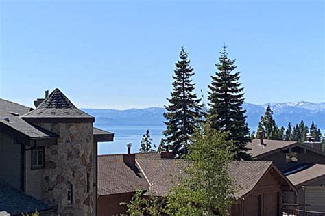 Book Dogs and Views, Lake Tahoe, California - All Cabins