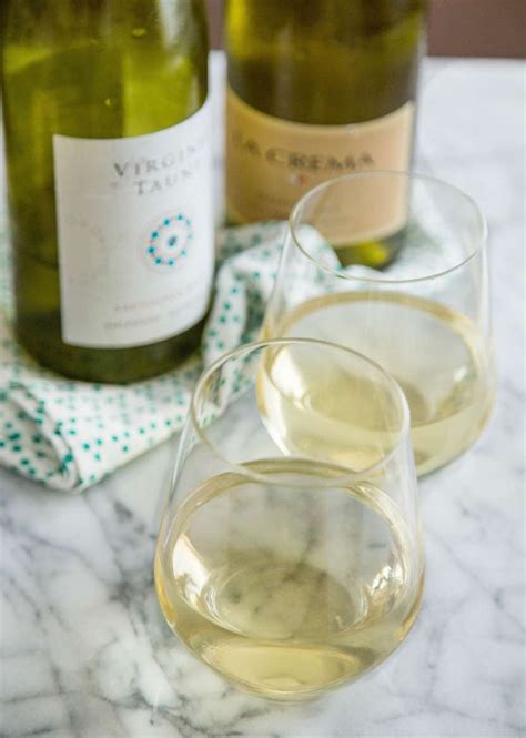 The Only White Wines You Should Use For Cooking According To A Wine