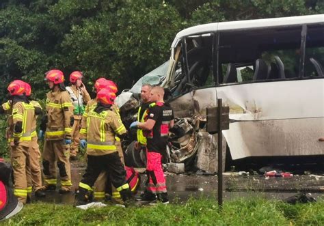 Wypadek Autobusu Z Dzie Mi Nowe Tragiczne Informacje Ze Szpitala Wp