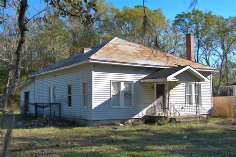 Pyramidal Cottage Circa 1904 Walthourville Vanishing Georgia