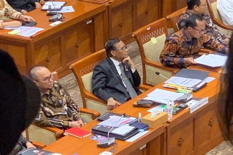 Rapat Dengan Komisi Iii Mahfud Md Ingatkan Kedudukan Pemerintah Dan