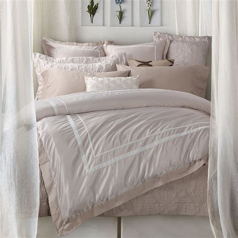 Luxury Bedding Set European Embroidery Washed Silk Bedding Set Pieces