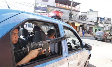 Policiamento é Reforçado Após Morte De Policial De Upp Jornal O Globo