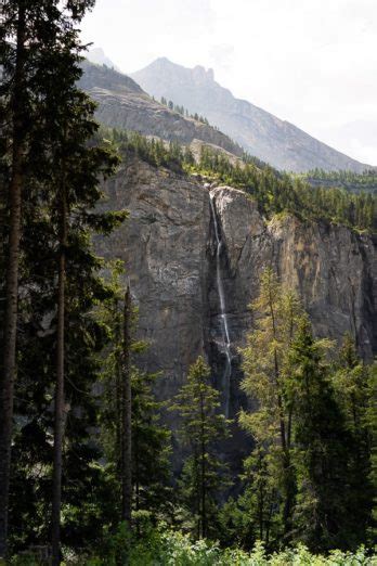 Oeschinen Lake Panaroma Hike In Switzerland