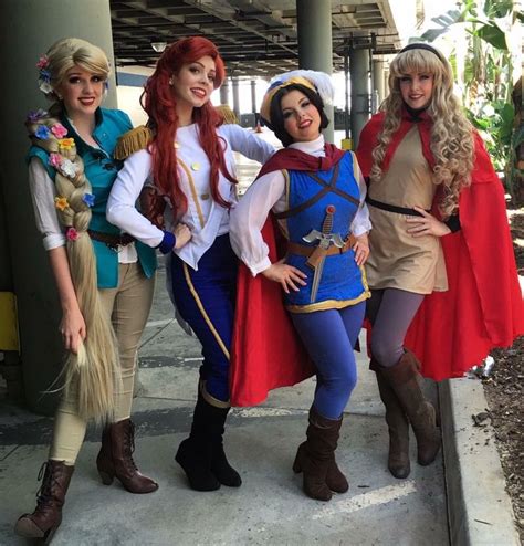 Pin By Bay On Disney Disney Cosplay Cosplay Costumes Disney