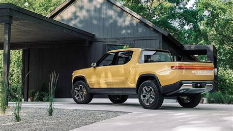 Rivian R1t交付日延後至9月 想開到超級電動皮卡再等一等 Yahoo奇摩汽車機車