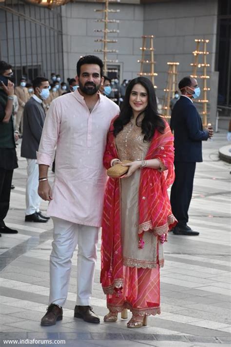 Zaheer Khan And Wife Sagarika Ghatge Spotted At Radhika Merchants