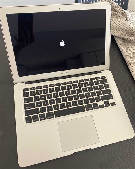 Vende Se MacBook Air 13 2015 4GB RAM 128 GB BEM CONSERVADO Odivelas