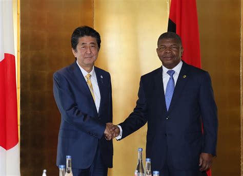 Image João Lourenço the President of Angola meets with Shinzō Abe