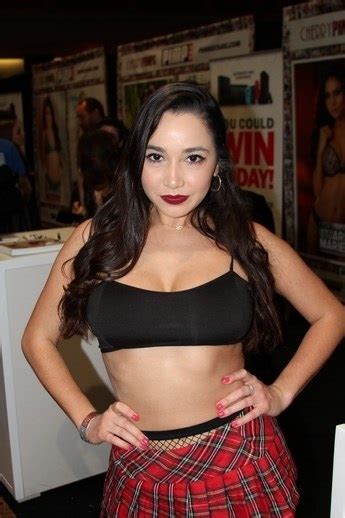 Karlee Grey Freshest Exquisite DD Titties Page 10 Porn Fan Community Forum