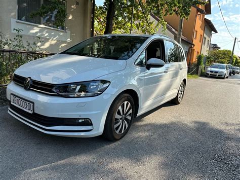 VW Touran 2 0 TDI 7 Sjedala 2023 God