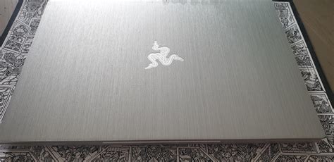 Razer Blade In Titanium Rdbrand