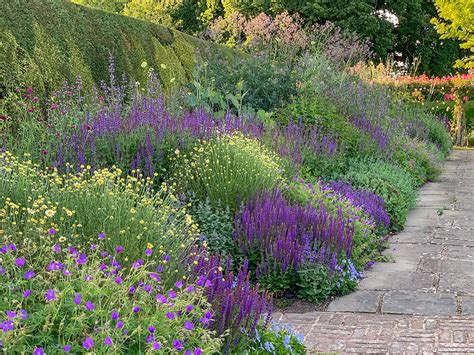 Sisley Garden Tours Secret Gardens To Visit