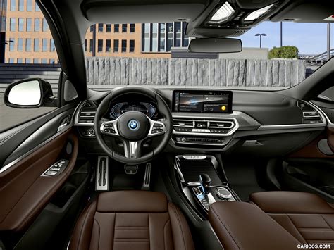 2022 BMW iX3 - Interior, Cockpit | Caricos