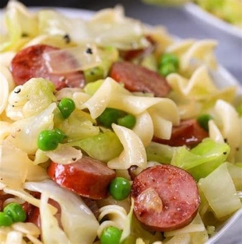 Fried Cabbage and Noodles - Easy Recipes